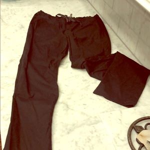 Jaanuu black skinny scrub pants